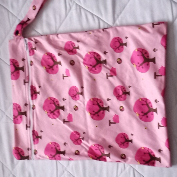 New Cloth Diaper Small Wet Bag - Picture 2 of 3